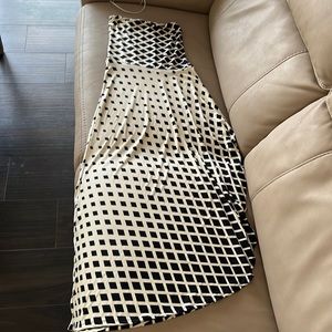 Maxi dress for sale, barley worn black and cream very comfortable.